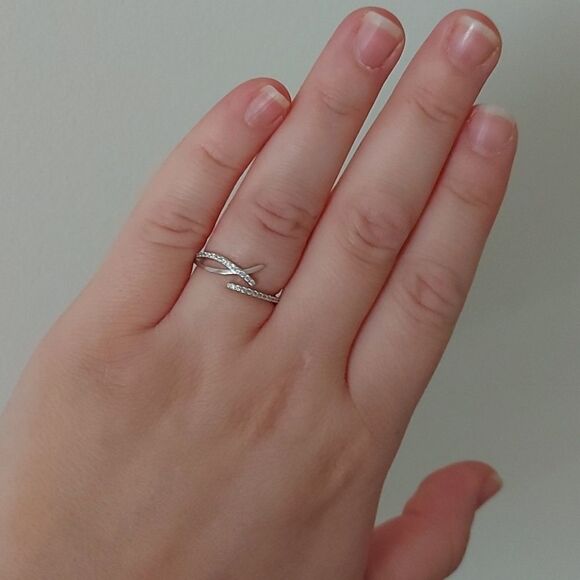 925 Sterling Criss Cross Ring - Picture 5 of 8